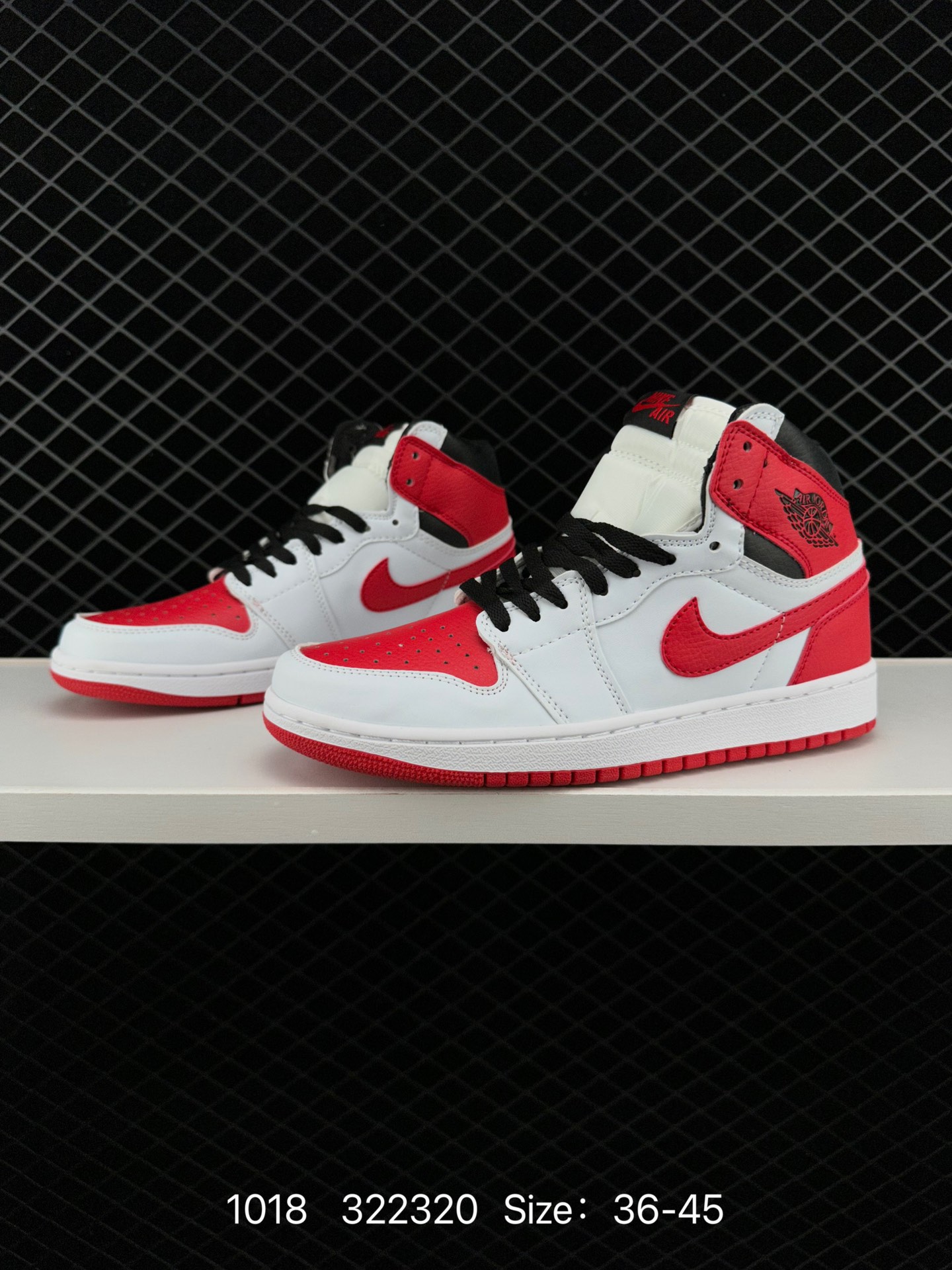 Nike Air Jordan 1 Retro High OG”Black/White“